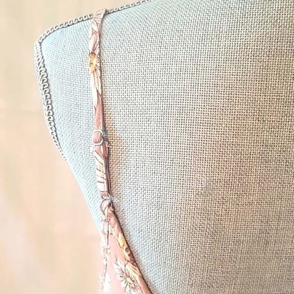 Forever 21 Mauve/Pink Floral Sundress, Size: M - Picture 5 of 8